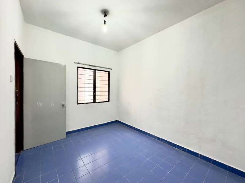 2-storey Terraced House for Sale in Seksyen 7 (Shah Alam) - Wan Azlan Ahmad - PropertyGuru.com.my