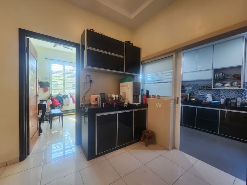Semi-Detached House for Sale in Taman Saujana Permai (Bukit Katil) - Geoffery Wee - Kitchen - PropertyGuru.com.my