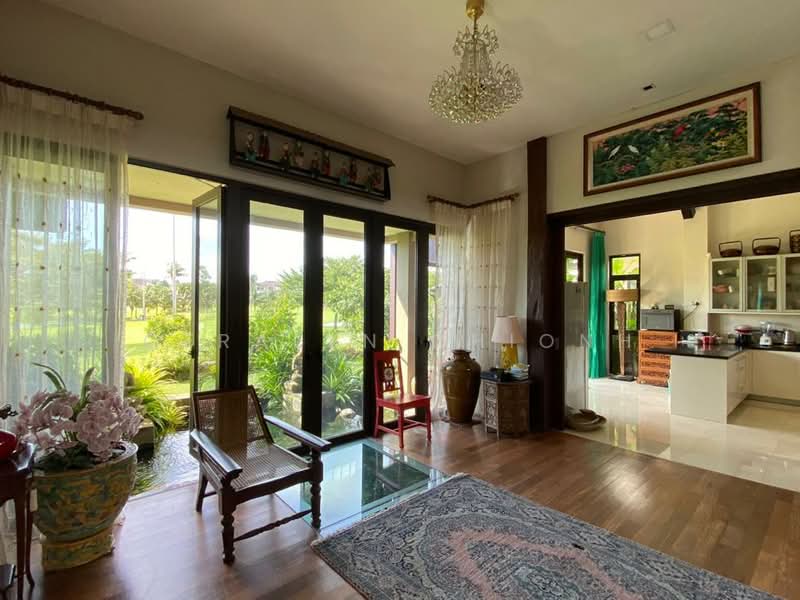 Rumah Banglo untuk Dijual di Petaling Jaya (Selangor) - Geralyn Chionh - Living Room - PropertyGuru.com.my