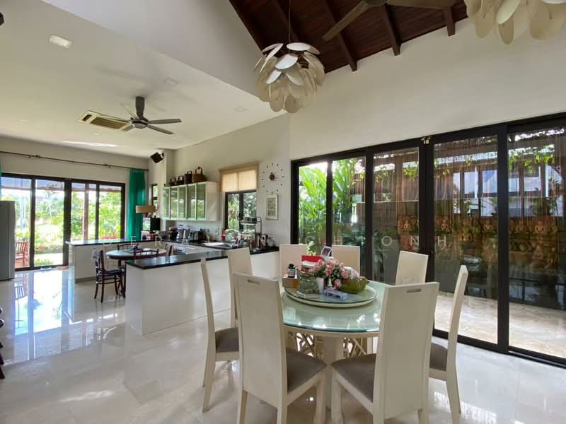 Rumah Banglo untuk Dijual di Petaling Jaya (Selangor) - Geralyn Chionh - Kitchen - PropertyGuru.com.my