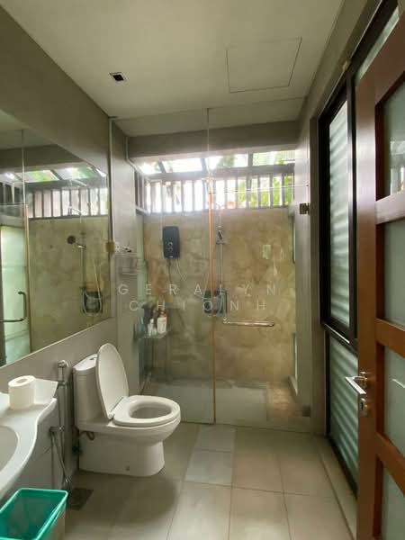 Rumah Banglo untuk Dijual di Petaling Jaya (Selangor) - Geralyn Chionh - Bathroom - PropertyGuru.com.my