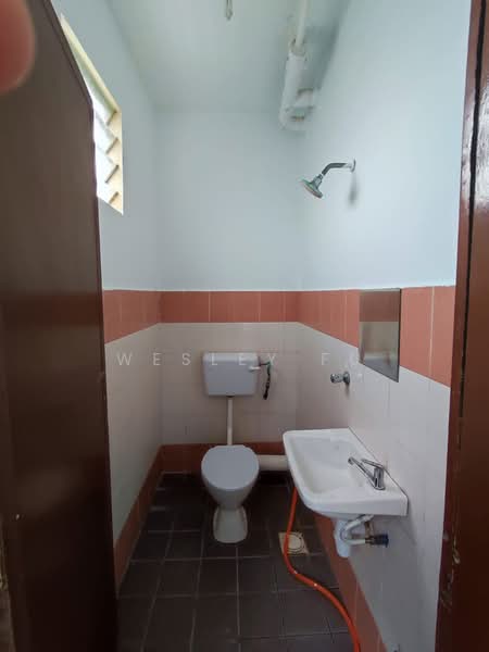 Pangsapuri untuk Dijual di Mentari Court - Wesley Fu - Bathroom - PropertyGuru.com.my