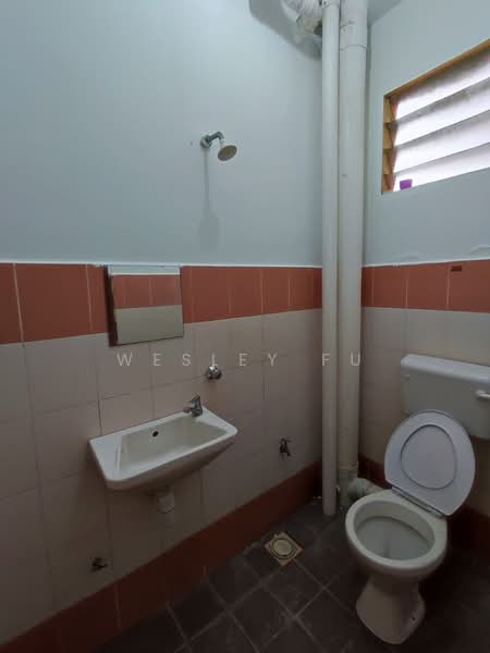 Pangsapuri untuk Dijual di Mentari Court - Wesley Fu - Bathroom - PropertyGuru.com.my