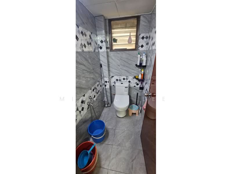 Pangsapuri untuk Dijual di Subang Perdana Goodyear Court 5 - Michael Lee - Bathroom - PropertyGuru.com.my