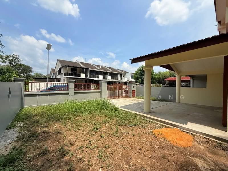 2-storey Terraced House for Sale in Taman Dato Onn (Johor Bahru) - Huan Chin Siang - Exterior - PropertyGuru.com.my