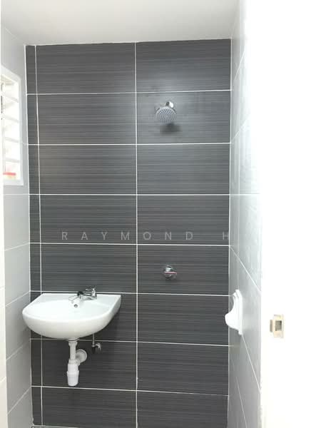 Condominium for Sale at Calisa M @ Calisa Residences - Raymond Ho - Bathroom - PropertyGuru.com.my