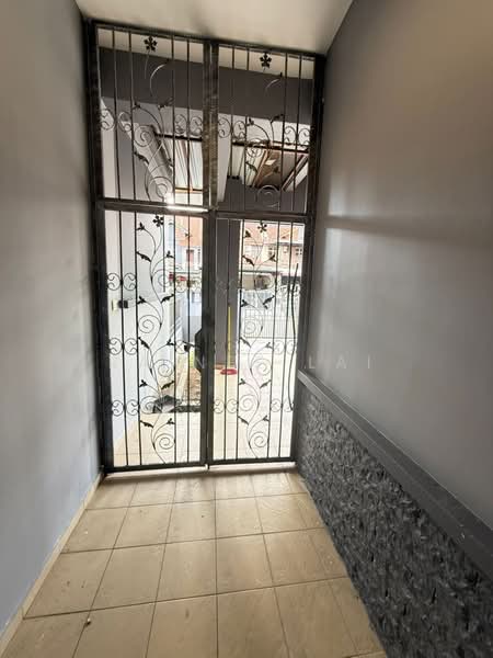 2-storey Terraced House for Sale in Taman Nusa Idaman (Iskandar Puteri (Nusajaya)) - Rainee Lai - Entrance - PropertyGuru.com.my