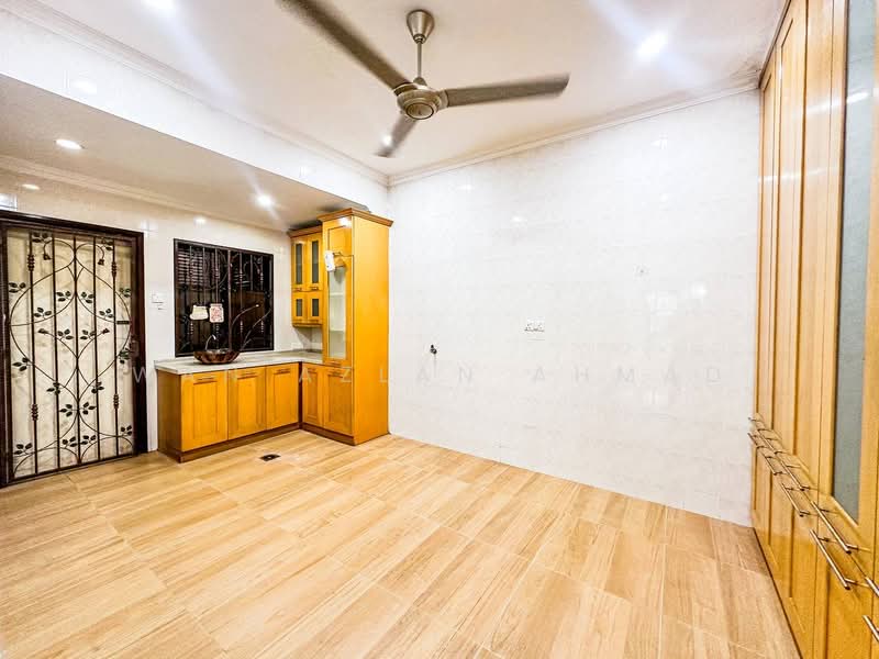 Untuk Dijual - Precinct 16