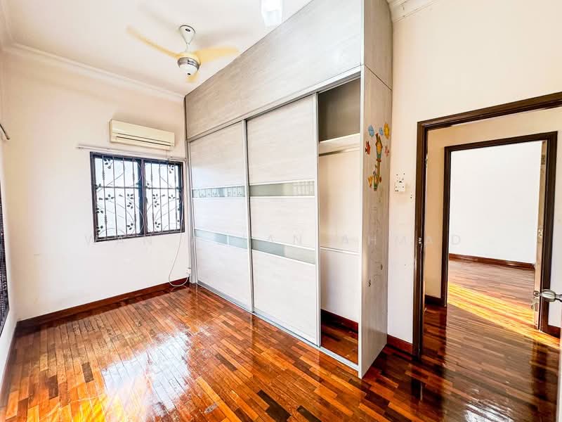 Untuk Dijual - Precinct 16