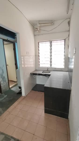 Flat for Rent at Impian - Eason Hong - Kitchen - PropertyGuru.com.my