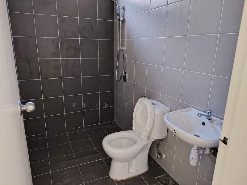 Bungalow for Sale in Taman Belia Antarabangsa (Bukit Katil) - Khin Fai . - Bathroom - PropertyGuru.com.my