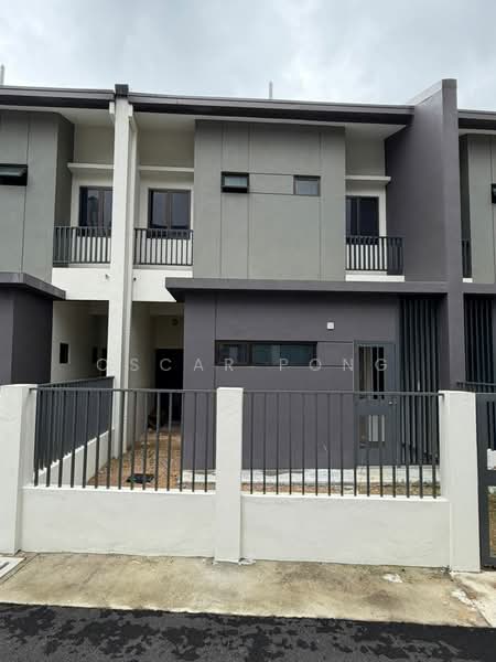 Rumah Teres 2 Tingkat untuk Dijual di Bandar Kinrara Seksyen 8 (Bandar Kinrara) - Oscar Pong - Exterior - PropertyGuru.com.my
