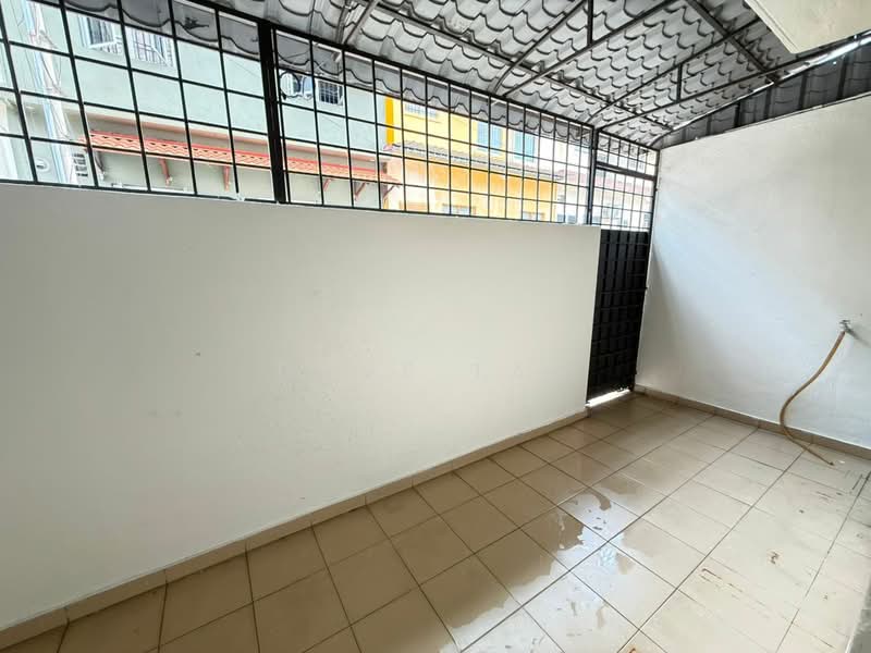 2-storey Terraced House for Sale in Desa Coalfields (Ijok) - Dave Tan - Balcony - PropertyGuru.com.my