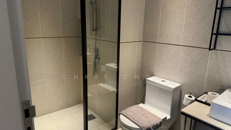 Service Residence for Sale at Millerz Square - Chris Choo - Bathroom - PropertyGuru.com.my