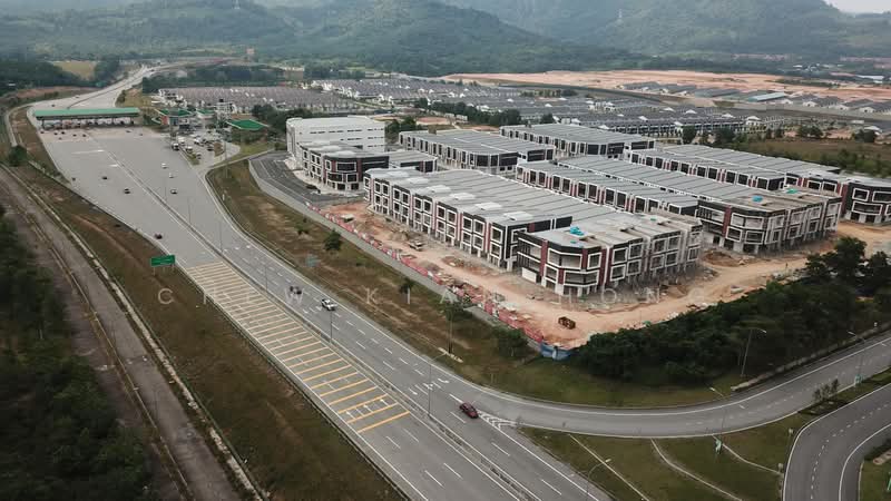 Shop / Office for Sale in Bandar Ainsdale (Seremban) - Chew Kian Hong - Exterior - PropertyGuru.com.my