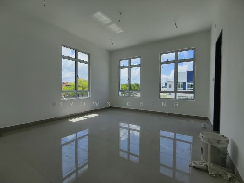 Rumah Teres untuk Dijual di Bandar Dato Onn (Tebrau) - Brown Cheng - Living Room - PropertyGuru.com.my