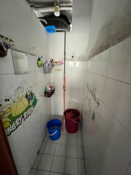 Flat for Sale at Taman Mutiara Rini - Marvin Lim - Bathroom - PropertyGuru.com.my