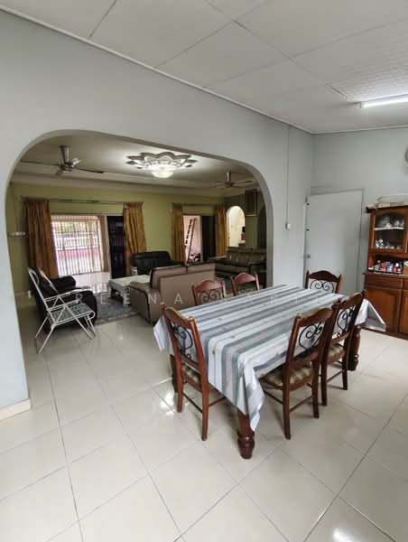 Bungalow for Sale in Petaling Jaya (Selangor) - Reena Sarif - Living Room - PropertyGuru.com.my