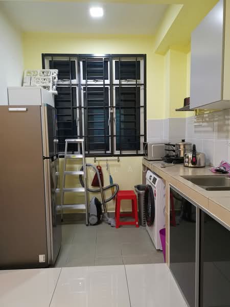 Servis Apartment untuk Disewa di D'Ambience Residences (Pangsapuri Ikatan Flora) - LZ Lau - Kitchen - PropertyGuru.com.my