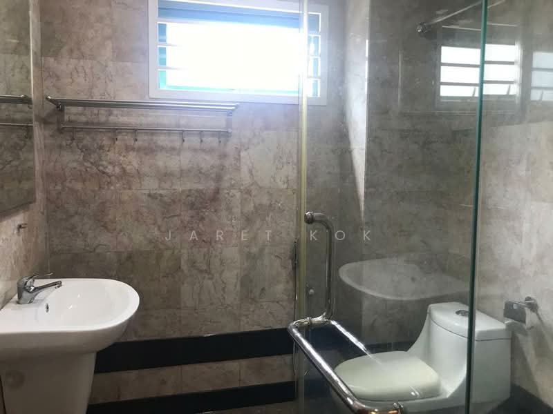 Semi-Detached House for Sale in Taman Tasik Indah Mewah (Batu) - jaret kok - Bathroom - PropertyGuru.com.my