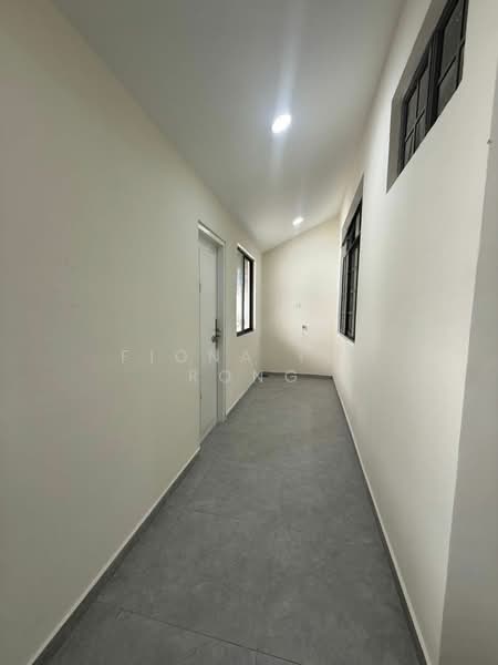 Rumah Teres 1.5 Tingkat untuk Dijual di Tampoi (Johor) - Fiona Yee Rong - Corridor - PropertyGuru.com.my