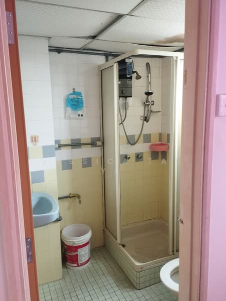 Apartment for Sale at Menara Bakti - Jessica Tai YF - Bathroom - PropertyGuru.com.my