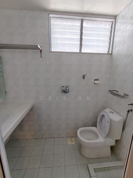 Condominium for Sale at Pearl Garden - Cris Ng - Bathroom - PropertyGuru.com.my