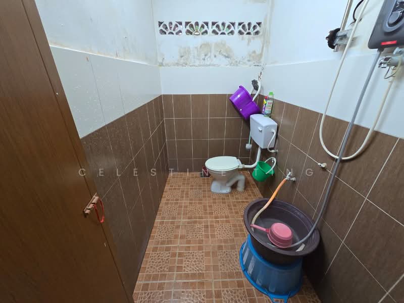 1-storey Terraced House for Sale in Bandar Rinching (Semenyih) - Celestine Ting - Bathroom - PropertyGuru.com.my
