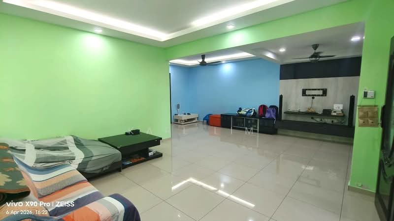 Rumah Teres 2 Tingkat untuk Dijual di Taman Molek (Johor Bahru) - Karl Lim - Living Room - PropertyGuru.com.my