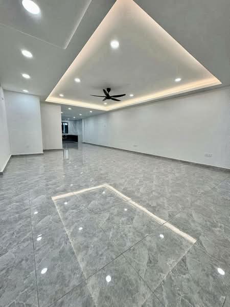 Rumah Teres 2 Tingkat untuk Dijual di Permas Jaya (Johor Bahru) - Desmond Lee - Living Room - PropertyGuru.com.my