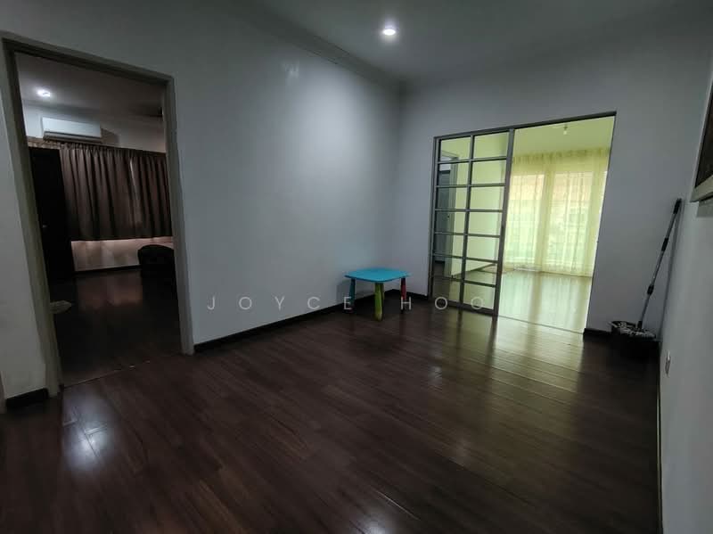 2-storey Terraced House for Rent in Bandar Puteri Puchong (Puchong) - Joyce Hoo - Living Room - PropertyGuru.com.my
