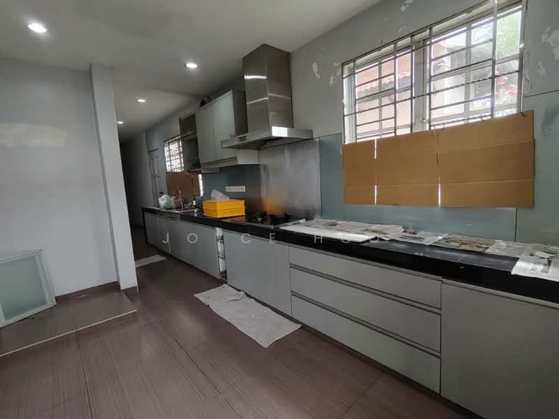2-storey Terraced House for Rent in Bandar Puteri Puchong (Puchong) - Joyce Hoo - Kitchen - PropertyGuru.com.my