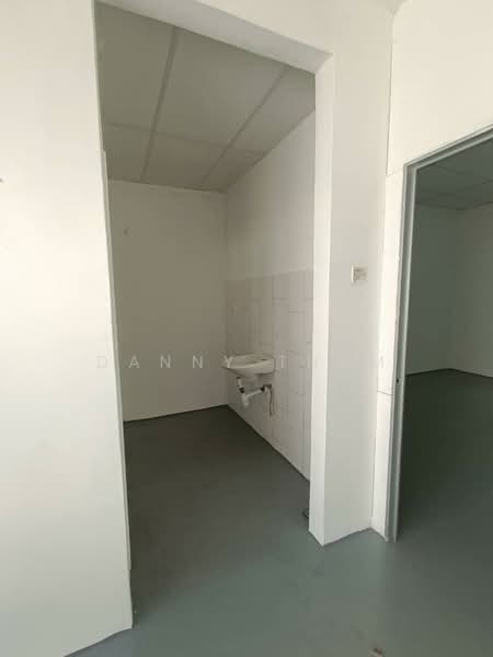 Shop for Sale in Saujana Puchong (Puchong) - DANNY THAM - Interior - PropertyGuru.com.my