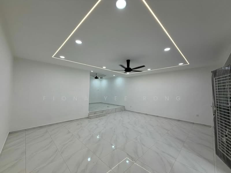 2-storey Terraced House for Sale in Taman Ungku (Johor Bahru) - Fiona Yee Rong - Living Room - PropertyGuru.com.my