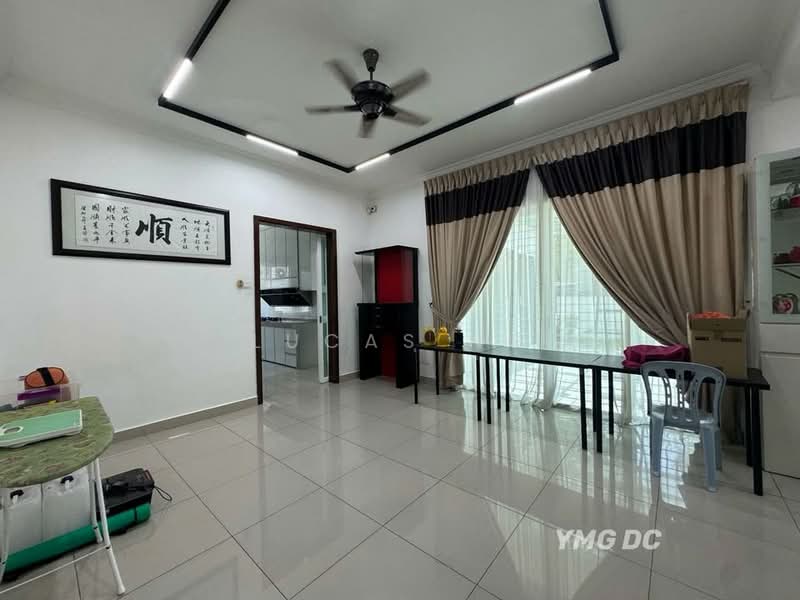 Rumah Teres 2 Tingkat untuk Dijual di Ambang Botanic (Klang) - Lucas Ng - Living Room - PropertyGuru.com.my