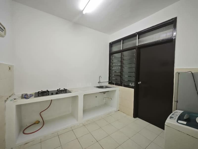 Service Residence for Sale at Nusa Perdana Apartment - Tommy Lim - Kitchen - PropertyGuru.com.my