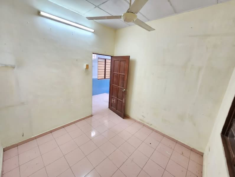 1-storey Terraced House for Sale in Taman Skyline (Jalan Klang Lama (Old Klang Road)) - Bee Chin Ng - PropertyGuru.com.my