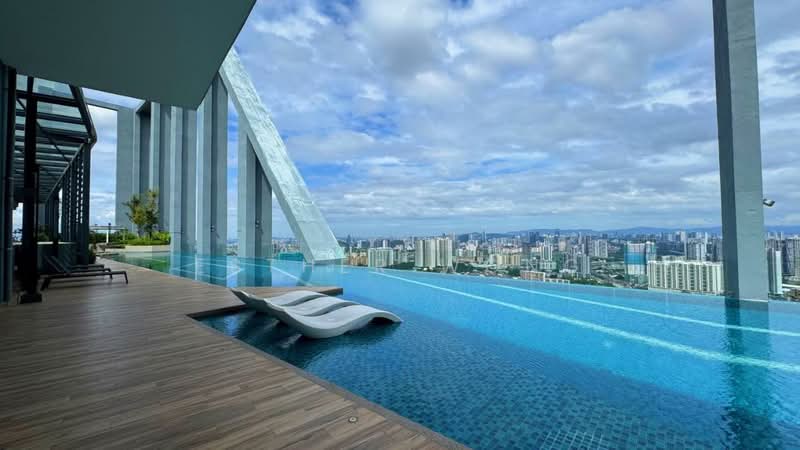 Servis Apartment untuk Disewa di 8th & Stellar - Esther Wong - Pool - PropertyGuru.com.my