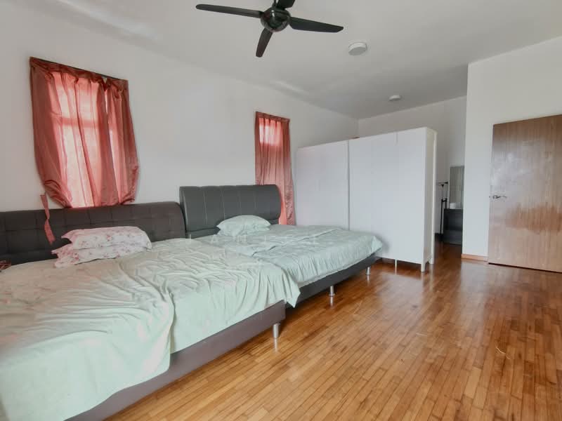 Service Residence for Sale at Grandview 360 - Janice . - Bedroom - PropertyGuru.com.my