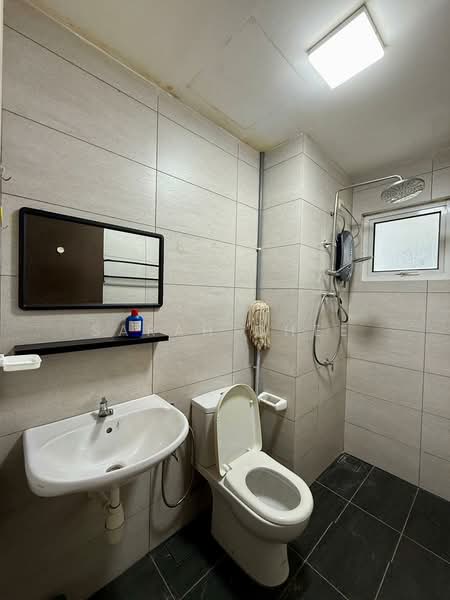 Service Residence for Rent at Residensi Rimbun @ Canopy Hills - Sarah Chee - Bathroom - PropertyGuru.com.my