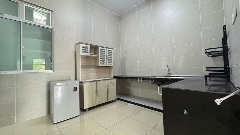 Rumah Kluster untuk Dijual di Kangkar Pulai (Skudai) - Shi Ting - Kitchen - PropertyGuru.com.my