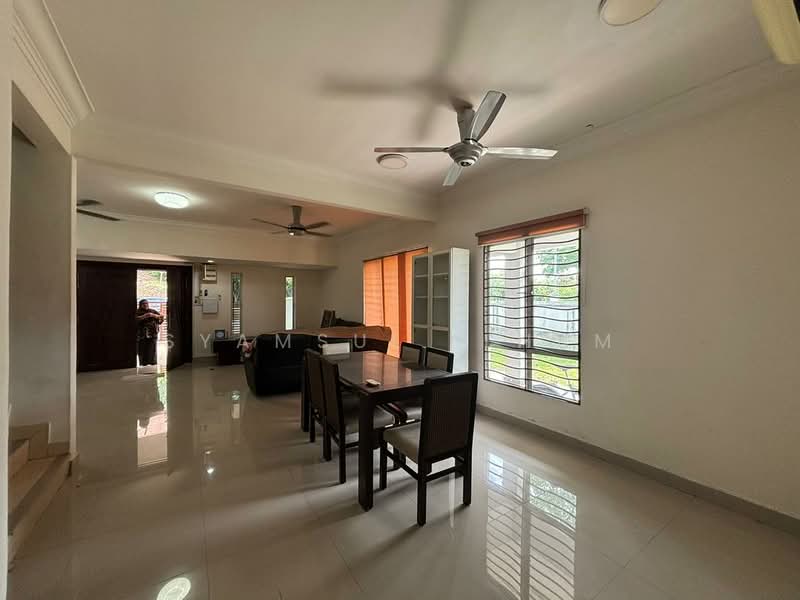 Rumah Teres 2 Tingkat untuk Dijual di Puchong (Selangor) - Syamsul Ilham - Living Room - PropertyGuru.com.my