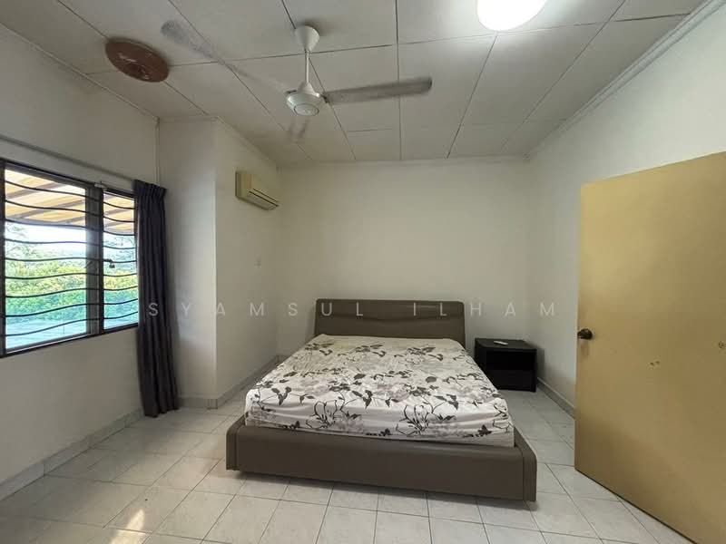 Rumah Teres 2 Tingkat untuk Dijual di Puchong (Selangor) - Syamsul Ilham - Bedroom - PropertyGuru.com.my