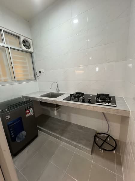 Kondominium untuk Disewa di Residensi Sateria - Jesmy Foong - Kitchen - PropertyGuru.com.my