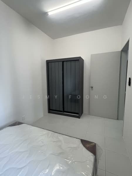 Kondominium untuk Disewa di Residensi Sateria - Jesmy Foong - Bedroom - PropertyGuru.com.my