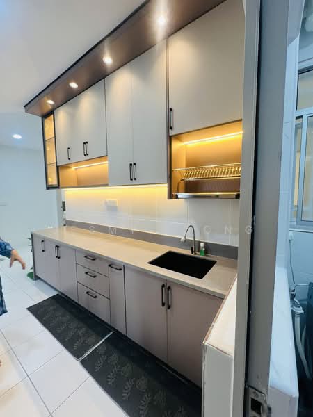 Kondominium untuk Disewa di Residensi Sateria - Jesmy Foong - Kitchen - PropertyGuru.com.my