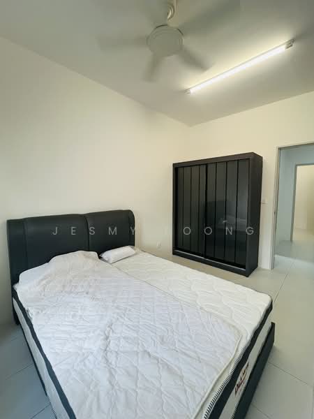Kondominium untuk Disewa di Residensi Sateria - Jesmy Foong - Bedroom - PropertyGuru.com.my
