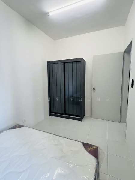 Kondominium untuk Disewa di Residensi Sateria - Jesmy Foong - Bedroom - PropertyGuru.com.my
