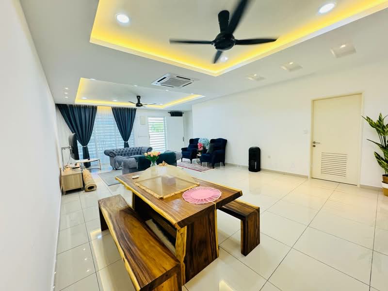 Rumah Teres 2 Tingkat untuk Dijual di Bandar Sri Sendayan (Negeri Sembilan) - Yasmin Sulaiman - Living Room - PropertyGuru.com.my