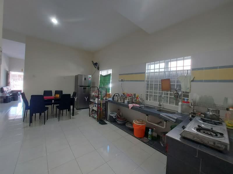 Rumah Berkembar untuk Dijual di Medan Klebang Elit (Chemor) - YY Cheah - Kitchen - PropertyGuru.com.my